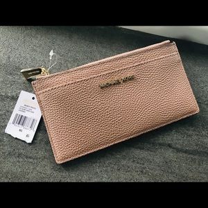 Michael Kors Wallet wristlet tan